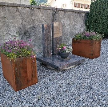 Corten pour les jardins du souvenir.