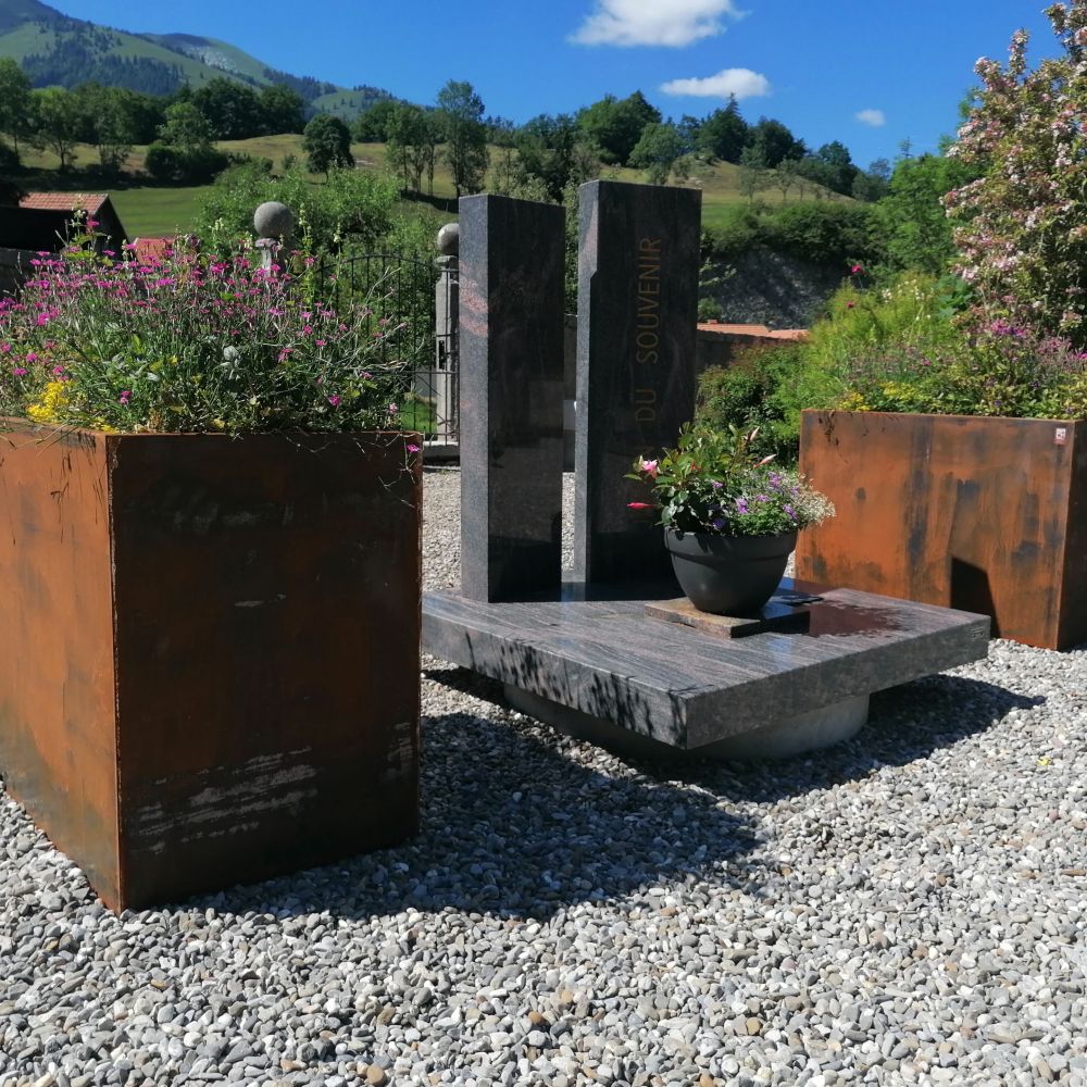 Commune de Haut-Intyamon, pour les cimetières de Neirivue, Albeuve, Lessoc, et Montbovon, bac en acier